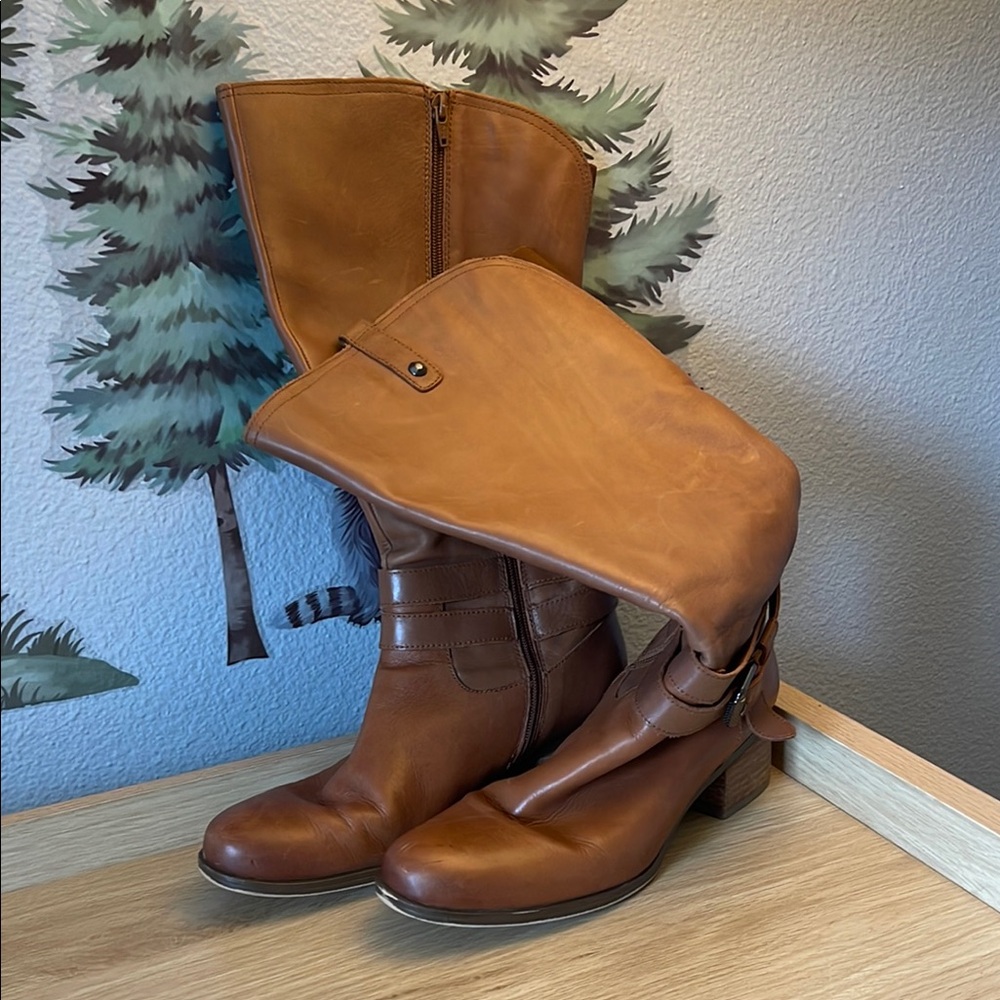 Naturalizer Boots - Picture 2 of 4
